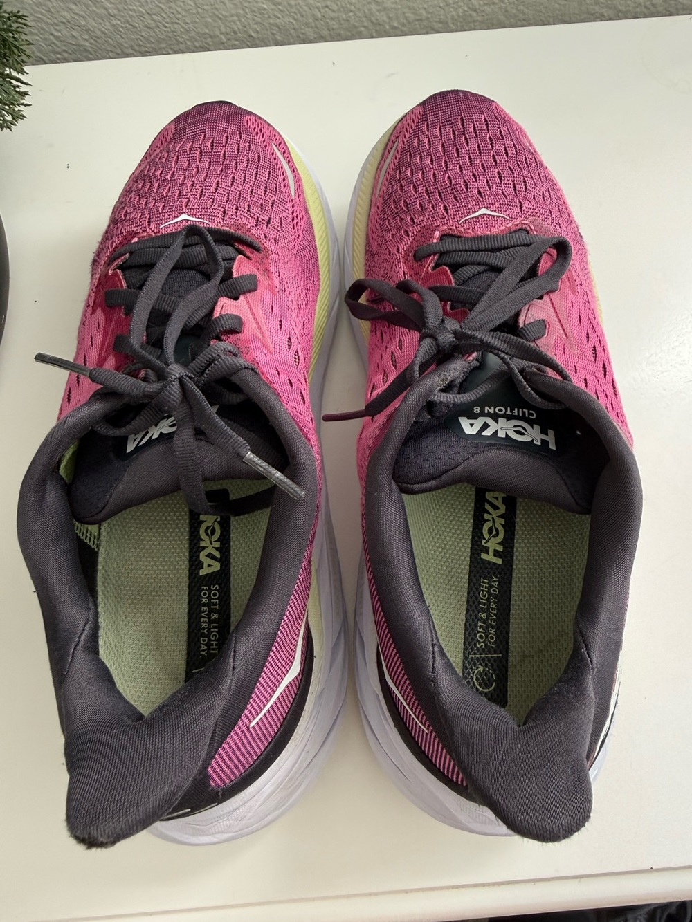 Hoka Clifton 8 Women size 10 Running Shoes in Magenta and Black - Picture 7 of 11